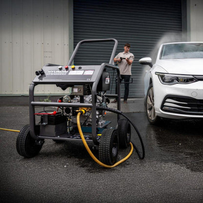 Hyundai HYW4000DE2 4000psi/275 bar Diesel Pressure Washer Annovi Reverberi Triplex Pump 13L/min with 10m Hose